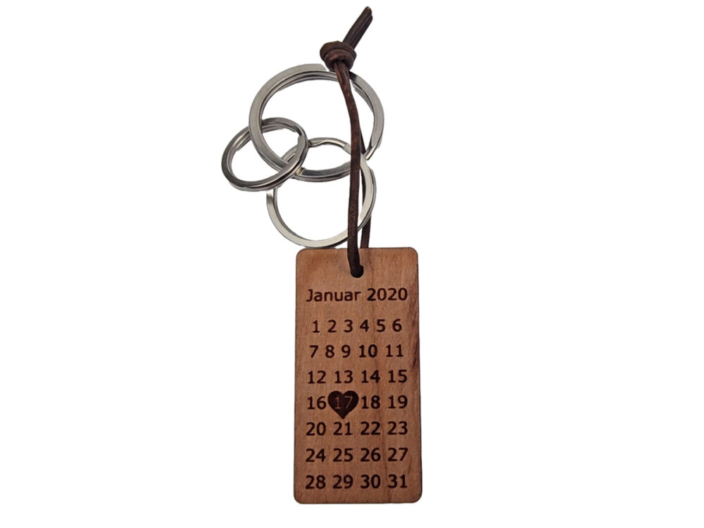Einzigartiger Liebesbeweis: Personalisierter Holz Schlüsselanhänger